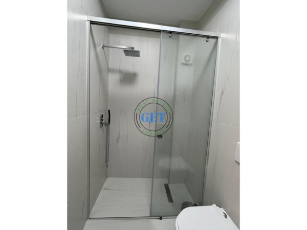 Durres, jepet me qera apartament 1+1+Ballkon Kati 2, 70 m² 400 € (Shkembi i Kavajes)