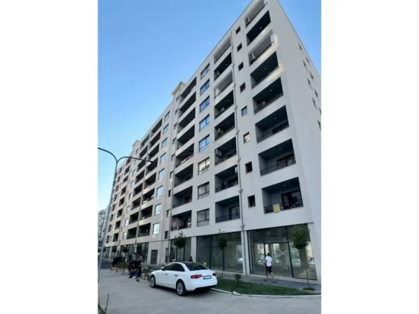0683487469 Tirane, shitet apartament 2+1 Kati 3, 104 m² 88.000 € (Kompleksi Mehillaj , KAMEZ)