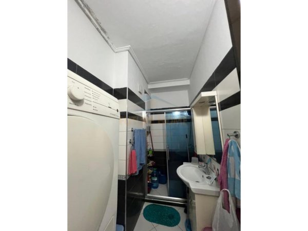 Tirane, shitet apartament 2+1 Kati 2, 69 m² 82.000 € (Fresk)