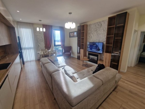 Tirane, jepet me qera apartament 2+1+2 i Ri, Kati 3, 103 m² 850 € (Rr, 5 Maji te tregu dinamo)