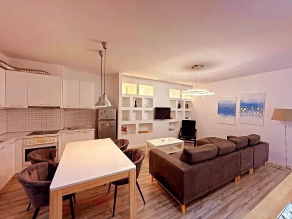 Tirane, shitet apartament 1+1 , 81 m² 175.000 € (Rruga e Barrikadave)