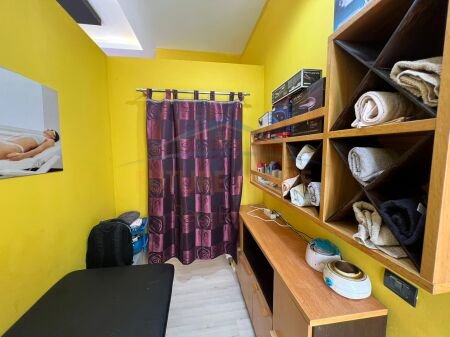 Tirane, shitet ambjent biznesi Kati 0, 600.000 € 