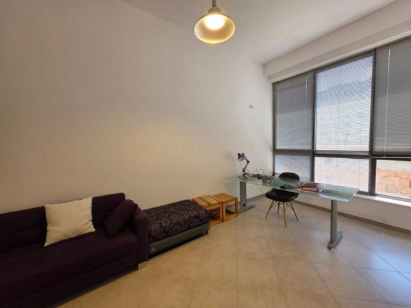 Tirane, jepet me qera apartament 1+1 Kati 1, 55 m² 350 € (Astir)