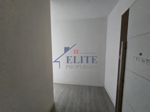 Tirane, shitet apartament 2+1+Ballkon Kati 3, 108 m² 141.180 € 