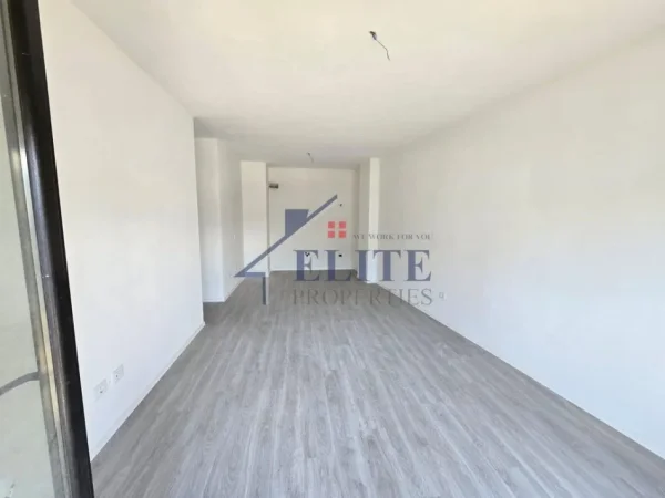 Tirane, shitet apartament 2+1+Ballkon Kati 3, 108 m² 141.180 € 