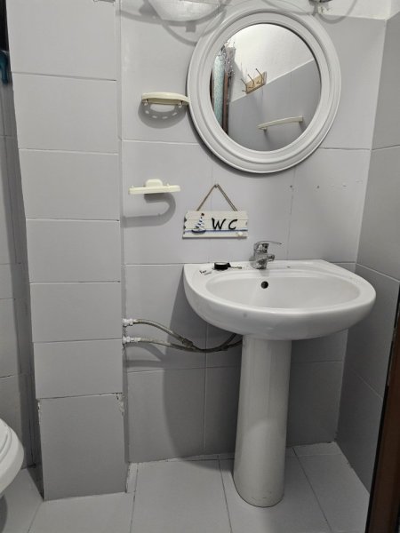 Tirane, jepet me qera apartament 1+1+Ballkon Kati 0, 50 m² 360 € (Don Bosko)