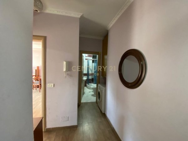 Tirane, shes apartament 1+1 Kati 4, 73 m² 90.000 € (spitali Hygeia)