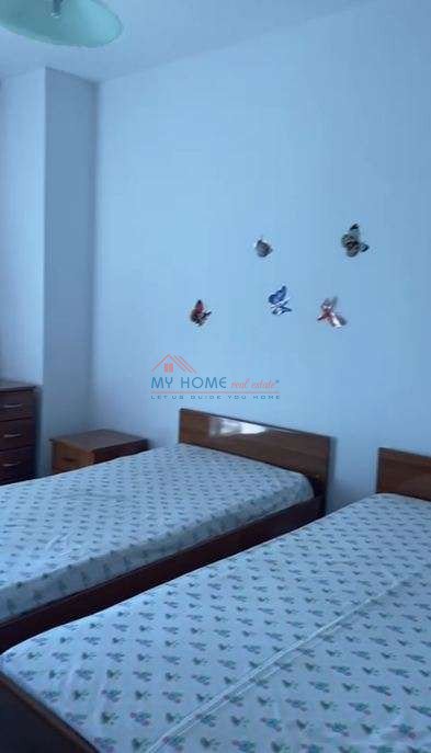 Tirane, jepet me qera apartament duplex 2+1+Ballkon Kati 5, 90 m² 550 € (Mine Peza)