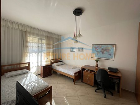 Tirane, shitet apartament 2+1+Ballkon Kati 7, 130 m² 340.000 € 