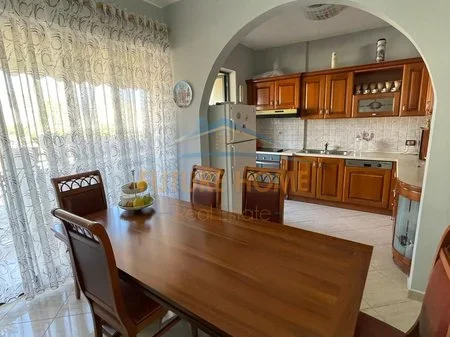 Tirane, shitet apartament 2+1+Ballkon Kati 7, 130 m² 340.000 € 