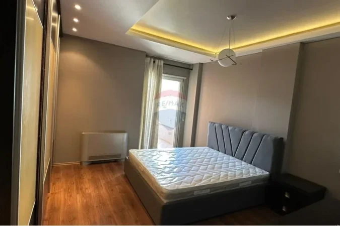 Tirane, jepet me qera apartament 3+1 Kati 4, 150 m² 650 € (Kodra e diellit)