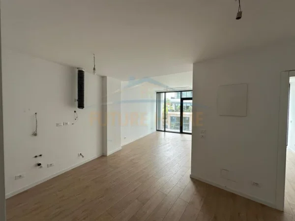 Tirane, jepet me qera apartament 2+1+Ballkon , 90 m² 1.500 € 