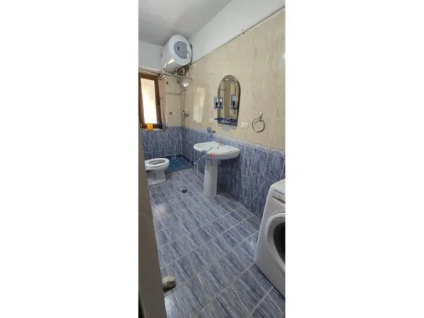 Tirane, shitet apartament 2+1+Ballkon Kati 1, 98 m² 195.000 € 