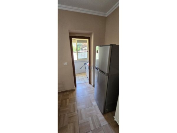 Tirane, shitet apartament 2+1+Ballkon Kati 1, 98 m² 195.000 € 