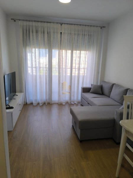 Tirane, jepet me qera apartament 2+1+Ballkon , 85 m² 750 € (Rruga Don Bosko)