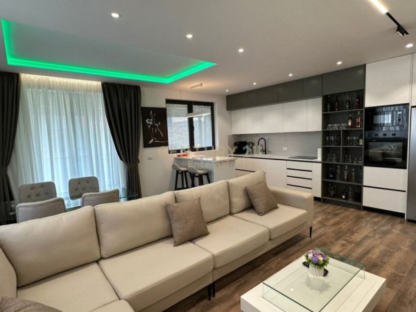 Tirane, shes apartament 2+1 Kati 9, 142 m² 327.000 € (Astir)