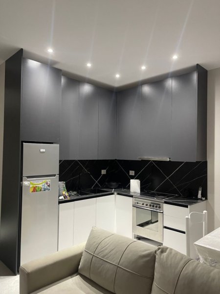 Tirane, jepet me qera apartament 2+1 Kati 3, 70 m² 500 € (Ferit Xhajko)