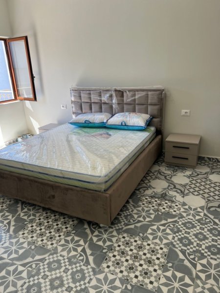 Tirane, jepet me qera apartament 2+1 Kati 3, 70 m² 500 € (Ferit Xhajko)