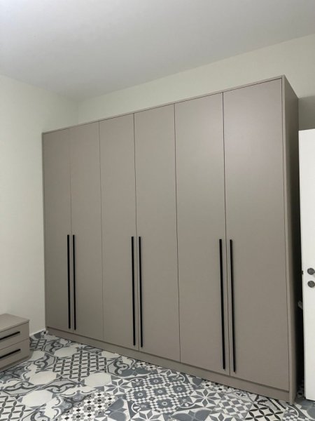 Tirane, jepet me qera apartament 2+1 Kati 3, 70 m² 500 € (Ferit Xhajko)