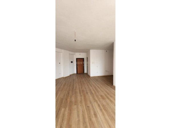 Tirane, shes apartament 2+1 Kati 9, 102 m² 150.000 € (Astir)