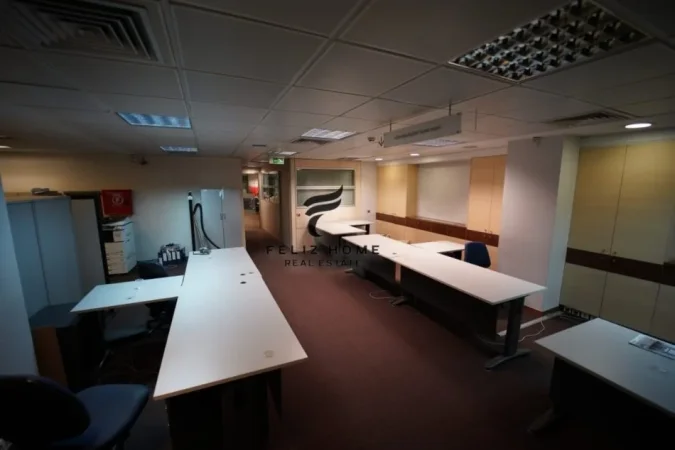 Tirane, jepet me qera ambjent biznesi Kati 0, 289 m² 7.500 € (RRUGA E KAVJES)