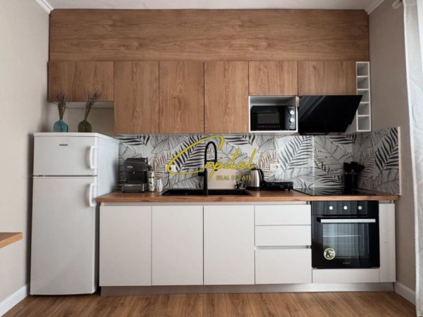 Tirane, jepet me qera apartament 2+1 Kati 2, 85 m² 1.000 € (RRUGA E DURRESIT)