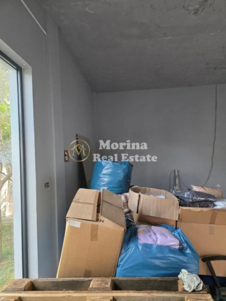 Tirane, jepet me qera ambjent biznesi Kati 0, 70 m² 400 € (Fusha Aviacionit)
