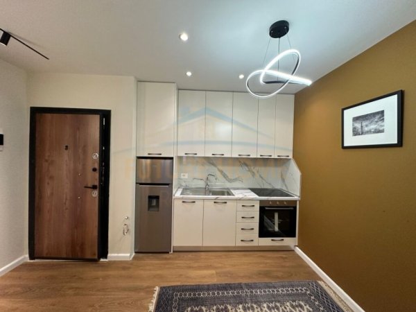 Tirane, jepet me qera apartament 1+1 Kati 2, 47 m² 550 € (Lake Land Residence)