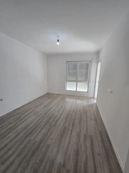 Tirane, shitet apartament 2+1+Aneks+Ballkon Kati 4, 106 m² 170.000 € (Kompleksi Alb-Edil, 5 Maji)