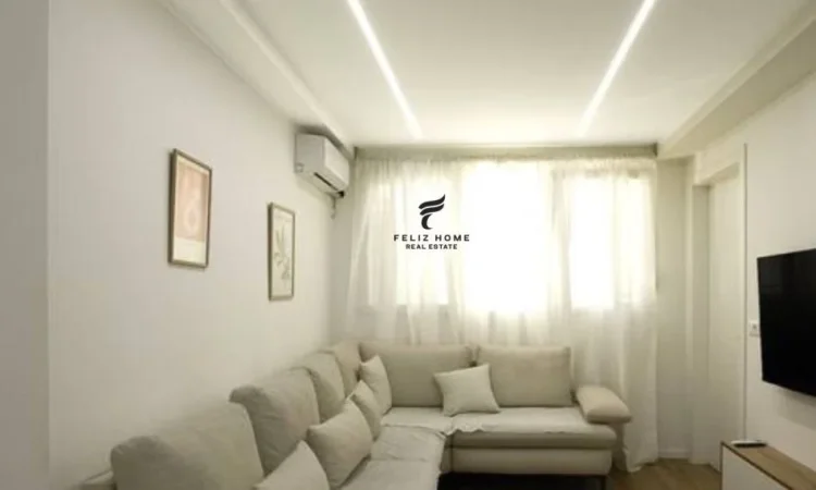 Tirane, jepet me qera apartament 1+1+Ballkon Kati 1, 66 m² 650 € (21 DHJETORI)
