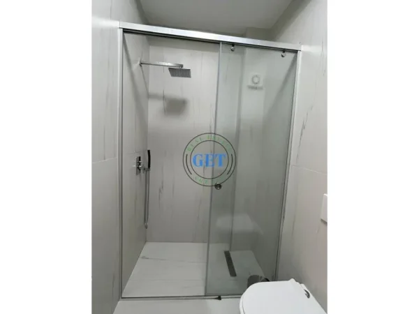 Durres, jepet me qera apartament 1+1 Kati 2, 70 m² 400 € (Shkembi i Kavajes)