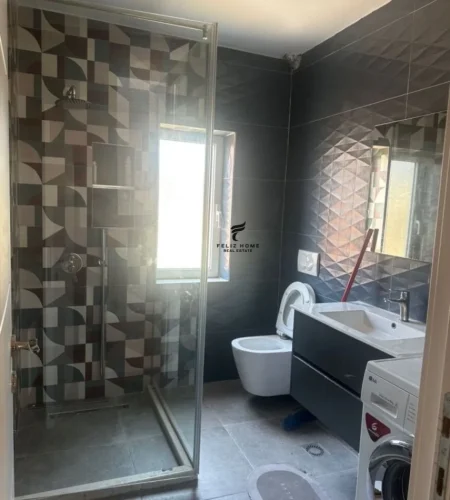 Tirane, jepet me qera apartament 3+1 Kati 4, 100 m² 800 € (RRUGAE DURRESIT)