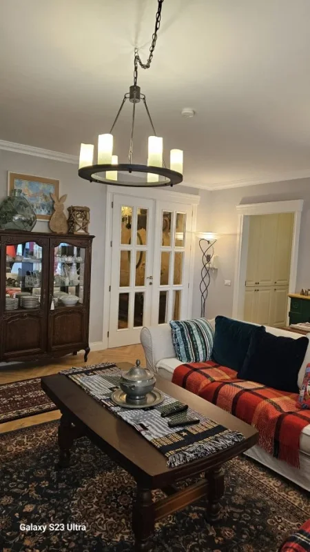 Tirane, jepet me qera apartament 2+1+Ballkon Kati 3, 160 m² 2.500 € (Air Albania)
