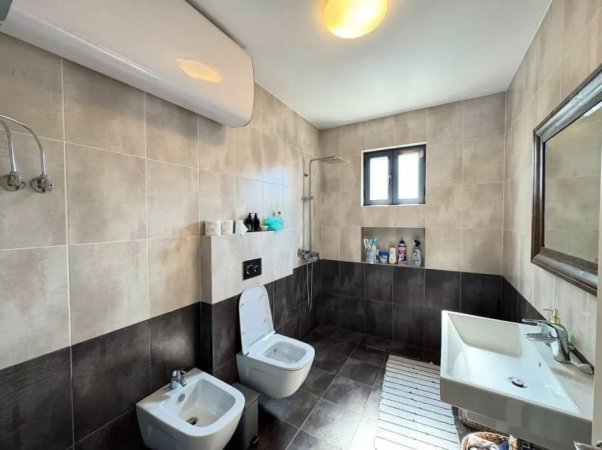 Tirane, jepet me qera apartament 2+1+Ballkon , 160 m² 2.500 € 
