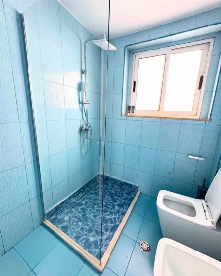 Tirane, jepet me qera apartament 2+1 Kati 2, 80 m² 1.200 € (qender)