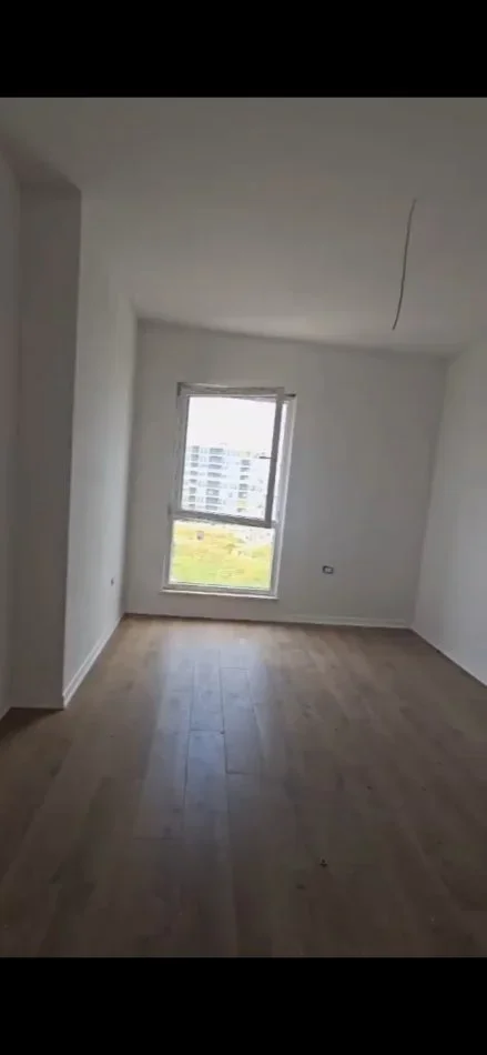 Tirane, shitet apartament 2+1+Ballkon Kati 4, 96 m² 105.000 € (Rruga Gryka Kacanikut Univers City)