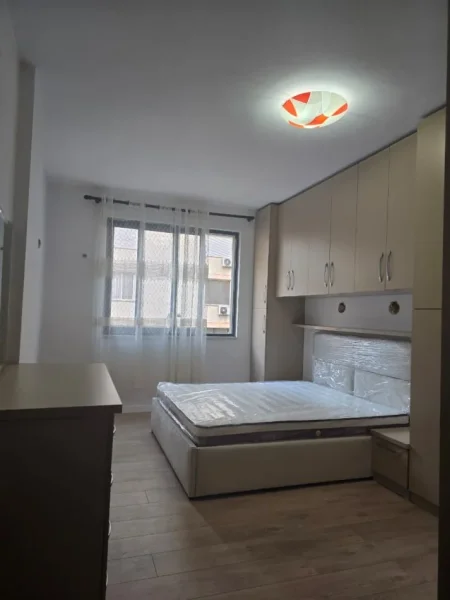 Tirane, shitet apartament 2+1+Ballkon Kati 2, 95 m² (FRATAR, ASTIR)