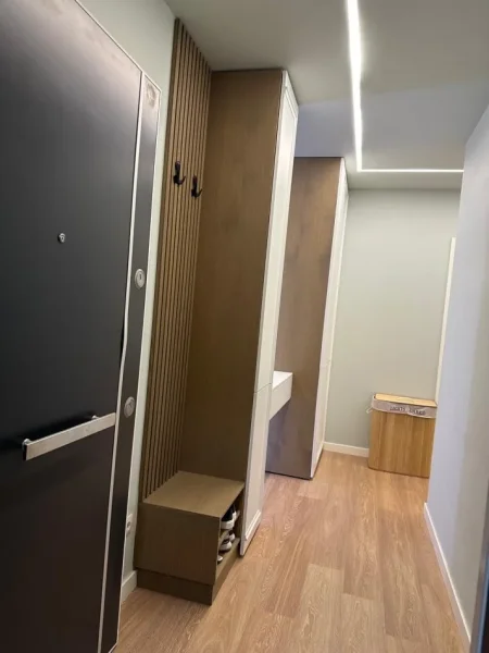 Tirane, shes apartament 1+1+Ballkon Kati 6, 64 m² 160.000 € (Rruga 5 Maji.Pallati ku ndodhet DN Market.)