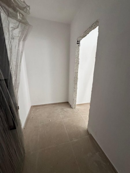Tirane, shitet apartament 2+1+Ballkon Kati 2, 112 m² 117.500 € (Univers City I Perfunduar 1050€/m2)