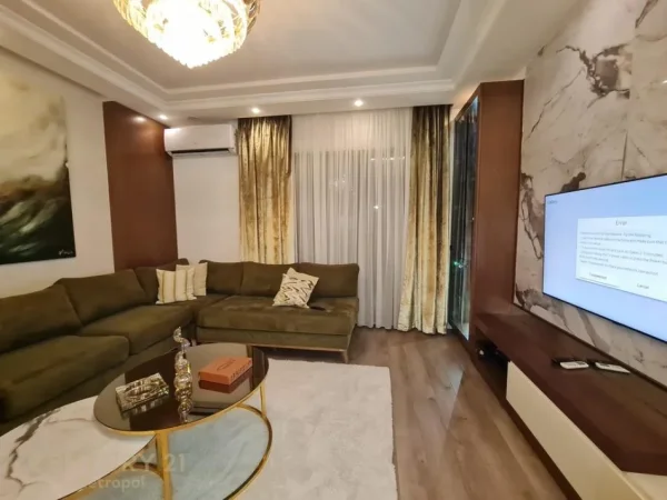 Tirane, jepet me qera apartament 2+1+Aneks+Ballkon Kati 4, 112 m² 1.000 € 