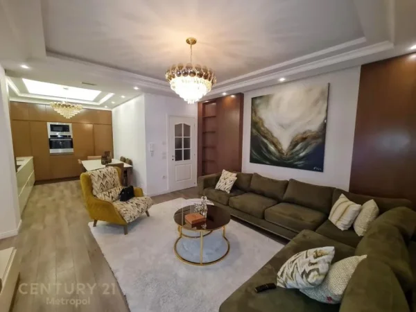 Tirane, jepet me qera apartament 2+1+Aneks+Ballkon Kati 4, 112 m² 1.000 € 