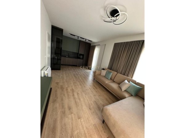 Tirane, shes apartament 2+1+Aneks+Ballkon Kati 1, 103 m² 210.000 € (Kompleksi Aura, Laprake)