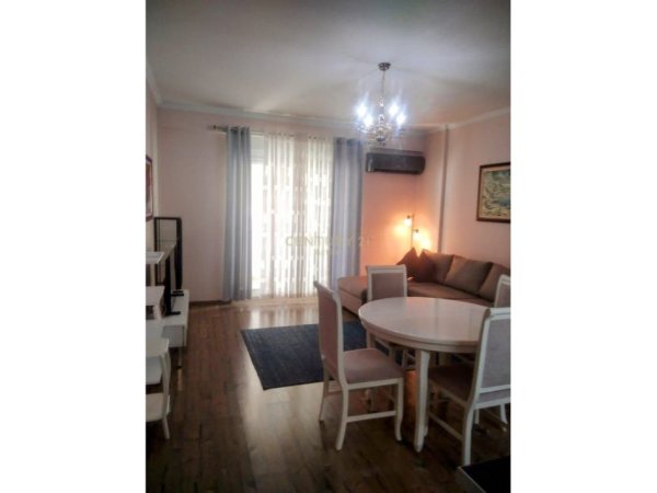 Tirane, jepet me qera apartament 2+1+Aneks+Ballkon Kati 6, 110 m² 800 € (Kompleksi Magnet)