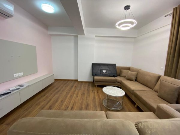 Tirane, jepet me qera apartament 2+1+Aneks+Ballkon Kati 2, 99 m² 700 € 