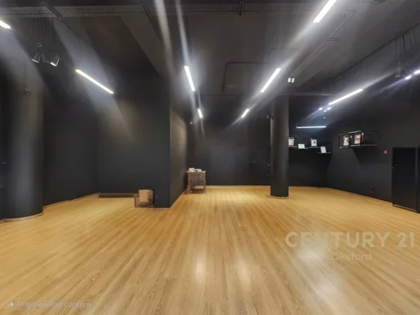 Tirane, jepet me qera ambjent biznesi Kati 0, 131 m² 2.500 € 