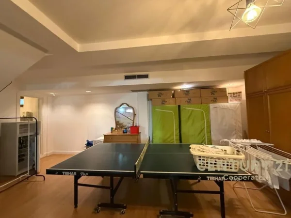 Tirane, shitet Vile 2 Katshe , 420 m² 1.200.000 € (KOMPLEKSI COLOMBO, LUNDER)