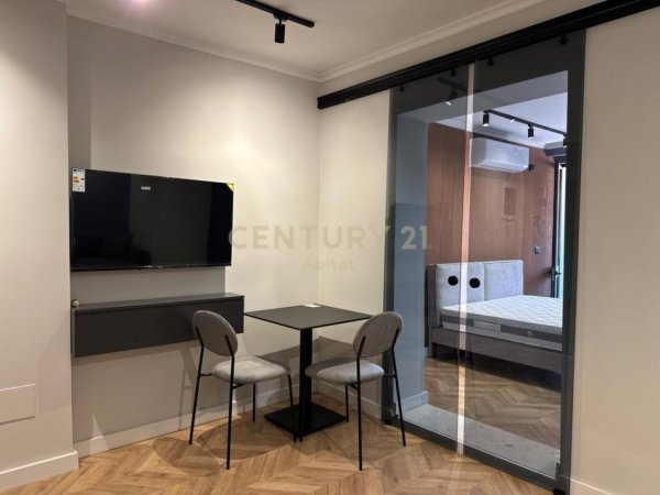 Tirane, shes apartament 3+1+Aneks+Ballkon Kati 5, 107 m² 268.000 € 
