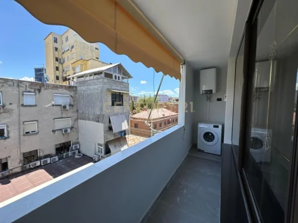 Tirane, shes apartament 3+1+Aneks+Ballkon Kati 5, 107 m² 268.000 € 