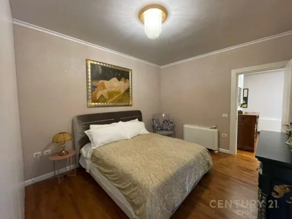 Tirane, shes apartament 2+1+Aneks+Ballkon Kati 1, 116 m² 260.000 € 