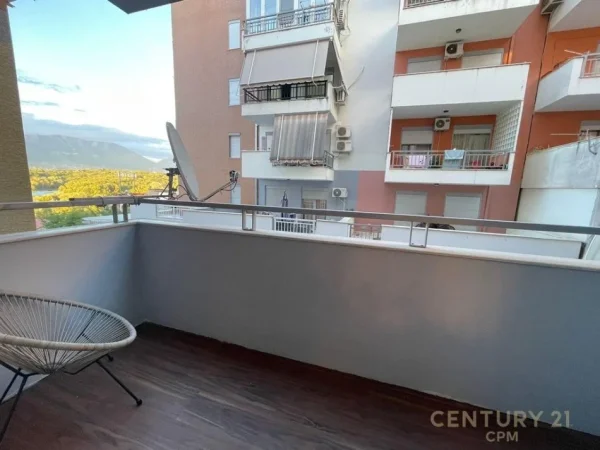 Tirane, shes apartament 2+1+Aneks+Ballkon Kati 1, 116 m² 260.000 € 